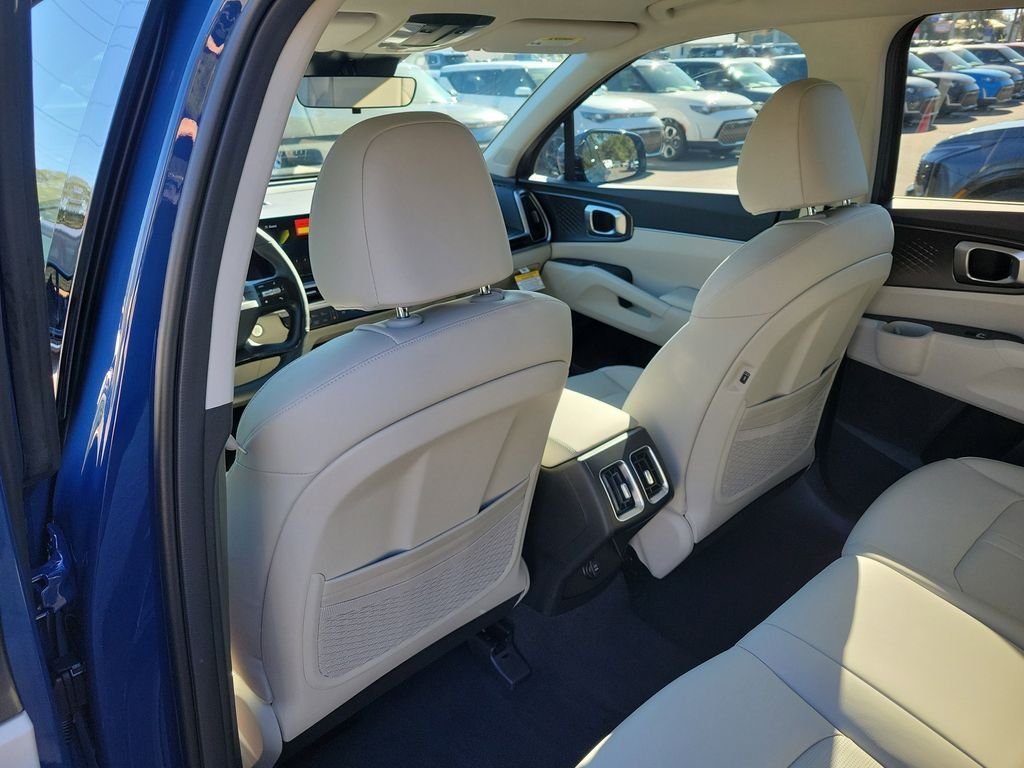 New 2026 Kia Sorento S AWD/4WD image 16