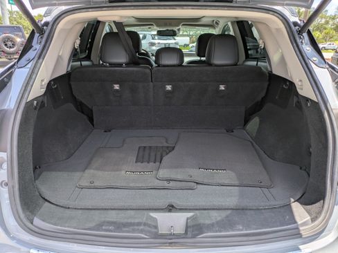 Used 2021 Nissan Murano Platinum w/ Cargo Package FWD image 13