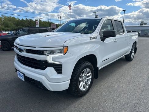 Used 2023 Chevrolet Silverado 1500 RST AWD/4WD image 3