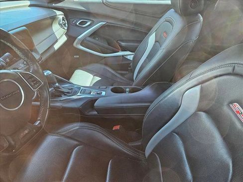 Used 2018 Chevrolet Camaro SS image 12