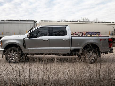 Certified 2024 Ford F350 Lariat w/ Lariat Ultimate Package image 6