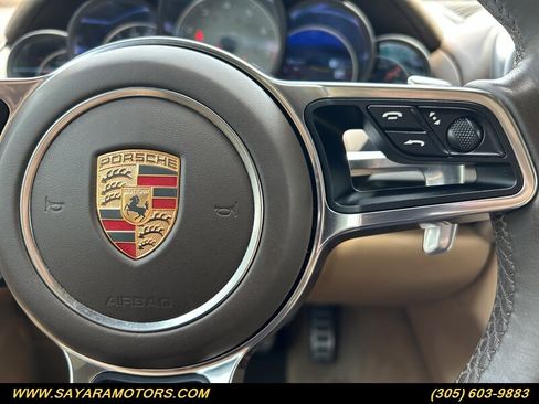 Used 2015 Porsche Cayenne S image 34