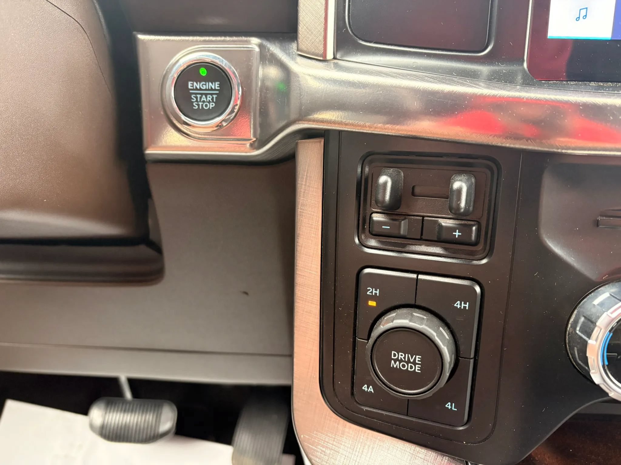 Used 2023 Ford F150 King Ranch w/ Equipment Group 601A High AWD/4WD image 30