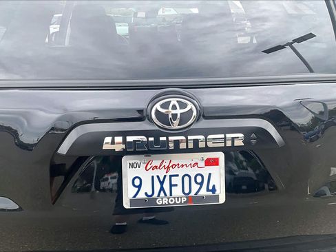 Used 2023 Toyota 4Runner TRD Off-Road Premium w/ Moonroof Package AWD/4WD image 30