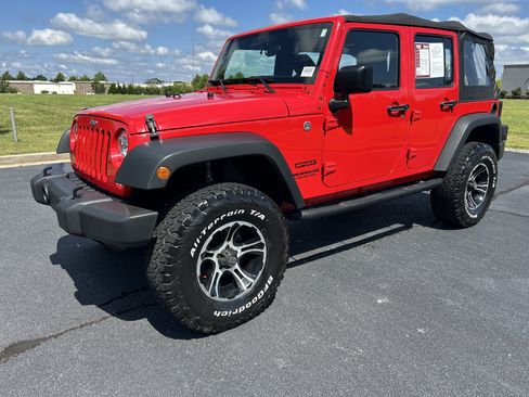 Used 2015 Jeep Wrangler Unlimited Sport AWD/4WD image 5