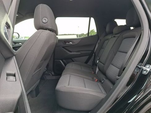 Used 2026 Chevrolet Equinox LT FWD image 10