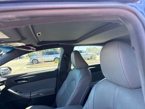 Used 2020 Toyota Avalon Limited w/ Advanced Safety Package FWD image 9