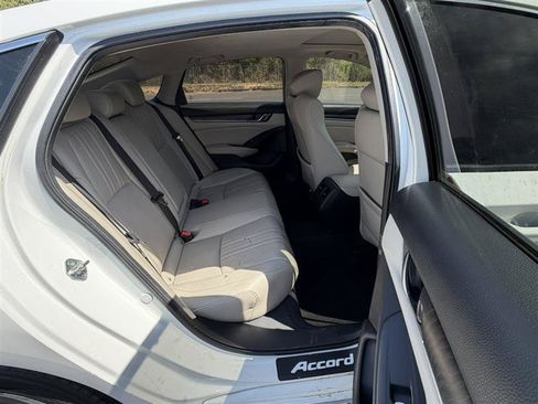 Used 2020 Honda Accord EX-L image 11