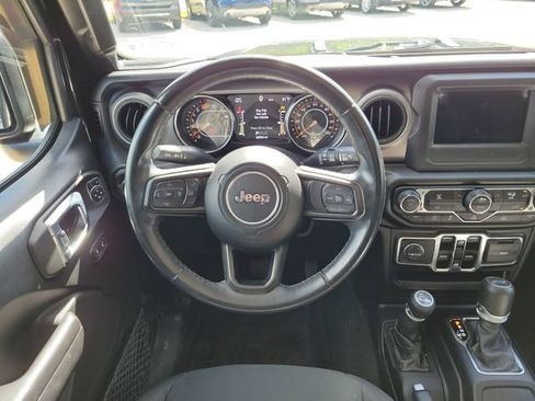 Used 2021 Jeep Wrangler Unlimited Sport AWD/4WD image 12