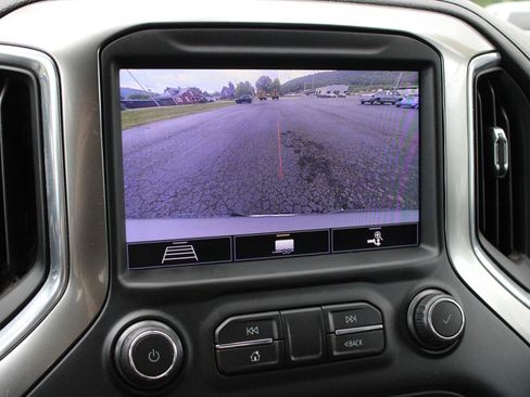 Used 2020 Chevrolet Silverado 1500 RST AWD/4WD image 38