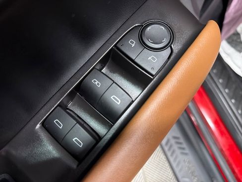 Used 2024 GMC Canyon AT4 w/ AT4 Premium Package image 16