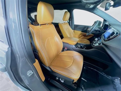 Used 2022 Chrysler Pacifica Pinnacle image 29