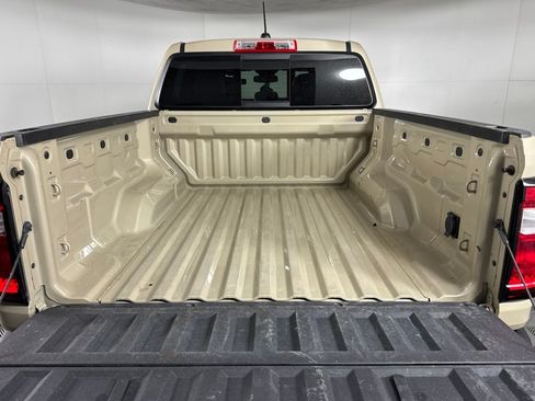 Certified 2023 GMC Canyon AT4 w/ AT4 Premium Package AWD/4WD image 42