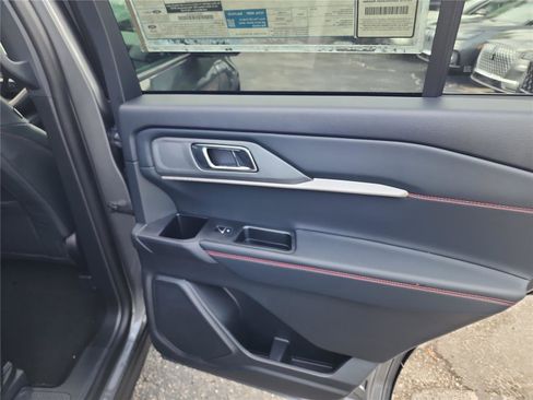 New 2025 Ford Explorer ST-Line w/ Premium Package image 22