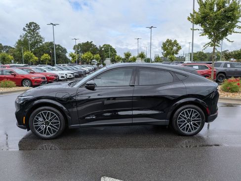 Used 2025 Ford Mustang Mach-E Premium AWD/4WD image 6