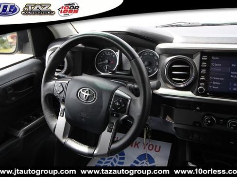 Used 2020 Toyota Tacoma SR5 RWD image 17