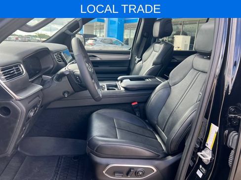 Used 2024 Jeep Wagoneer Series II AWD/4WD image 13