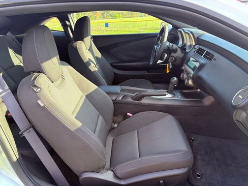 Used 2011 Chevrolet Camaro LT image 34