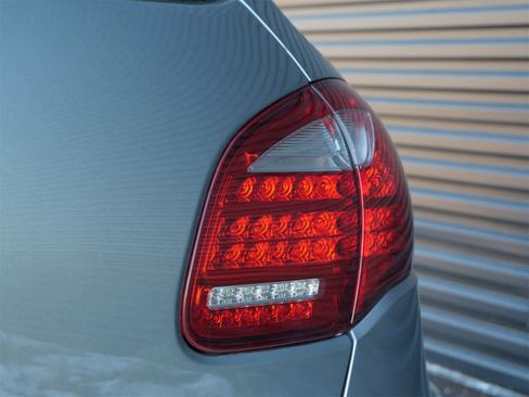 Used 2014 Porsche Cayenne image 8