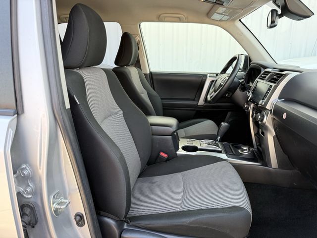 Used 2024 Toyota 4Runner SR5 AWD/4WD image 27