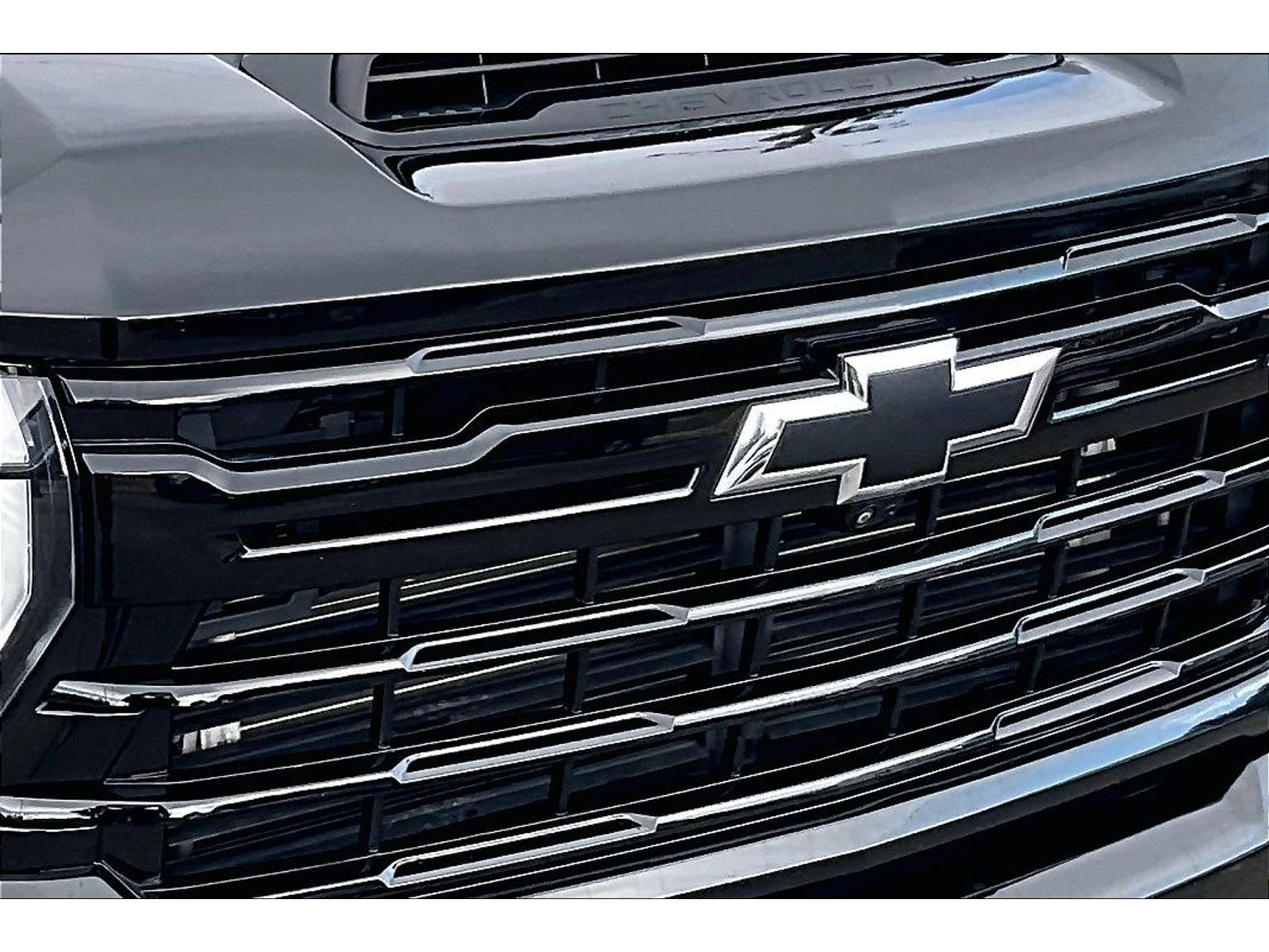 Used 2024 Chevrolet Silverado 2500 LTZ w/ LTZ Plus Package AWD/4WD image 34