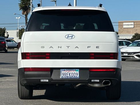 Used 2025 Hyundai Santa Fe SEL FWD image 5
