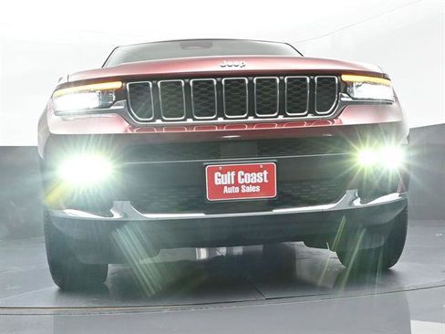 Used 2022 Jeep Grand Cherokee L Limited image 31