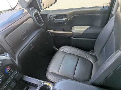 Used 2020 Chevrolet Silverado 1500 LT Trail Boss AWD/4WD image 16