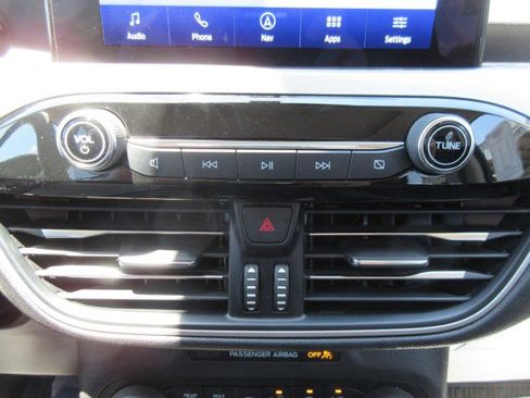 Used 2020 Ford Escape SEL AWD/4WD image 25