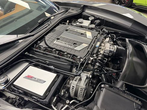 Used 2015 Chevrolet Corvette Z06 w/ 3LZ Preferred Equipment Group RWD image 22
