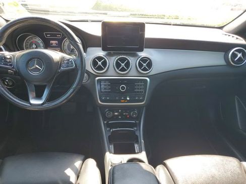 Used 2016 Mercedes-Benz GLA 250 4MATIC image 13