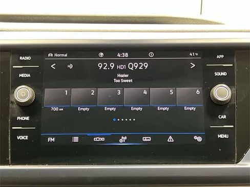 Certified 2023 Volkswagen Taos SE image 12