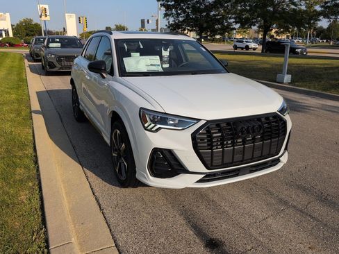 New 2025 Audi Q3 2.0T Premium image 28