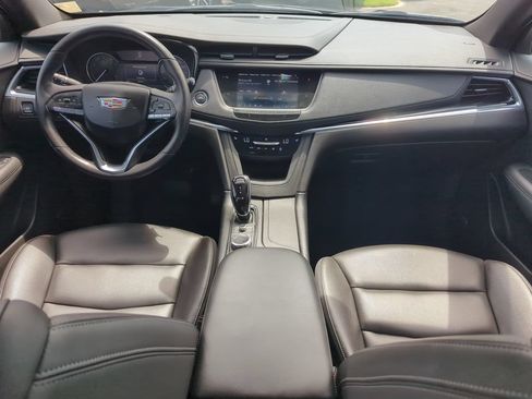 Used 2023 Cadillac XT6 Luxury FWD image 14