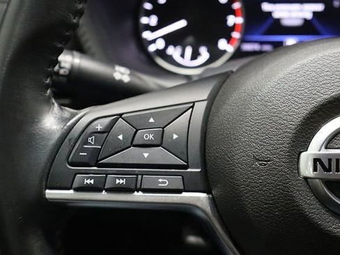 Used 2022 Nissan Sentra SV image 23