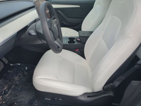 Used 2023 Tesla Model 3 Standard Range image 16