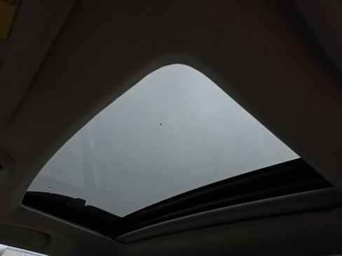 Used 2023 Subaru Outback Limited image 2