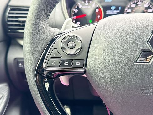 Used 2025 Mitsubishi Eclipse Cross Black Edition image 21