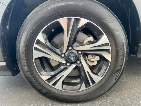 Used 2024 Subaru Crosstrek 2.0i Premium w/ Crosstrek Mirror Package image 10