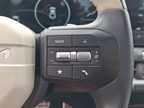 Certified 2025 Kia K4 GT-Line Turbo FWD image 18