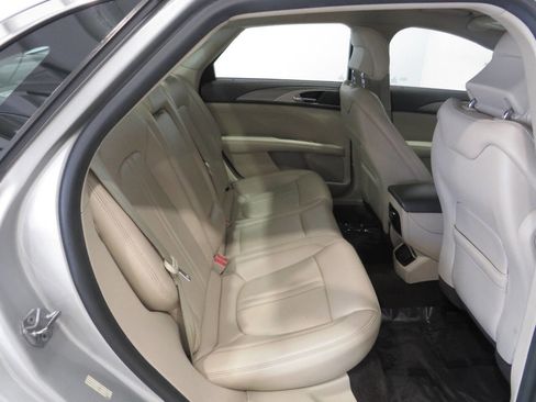 Used 2017 Lincoln MKZ Premiere FWD image 11