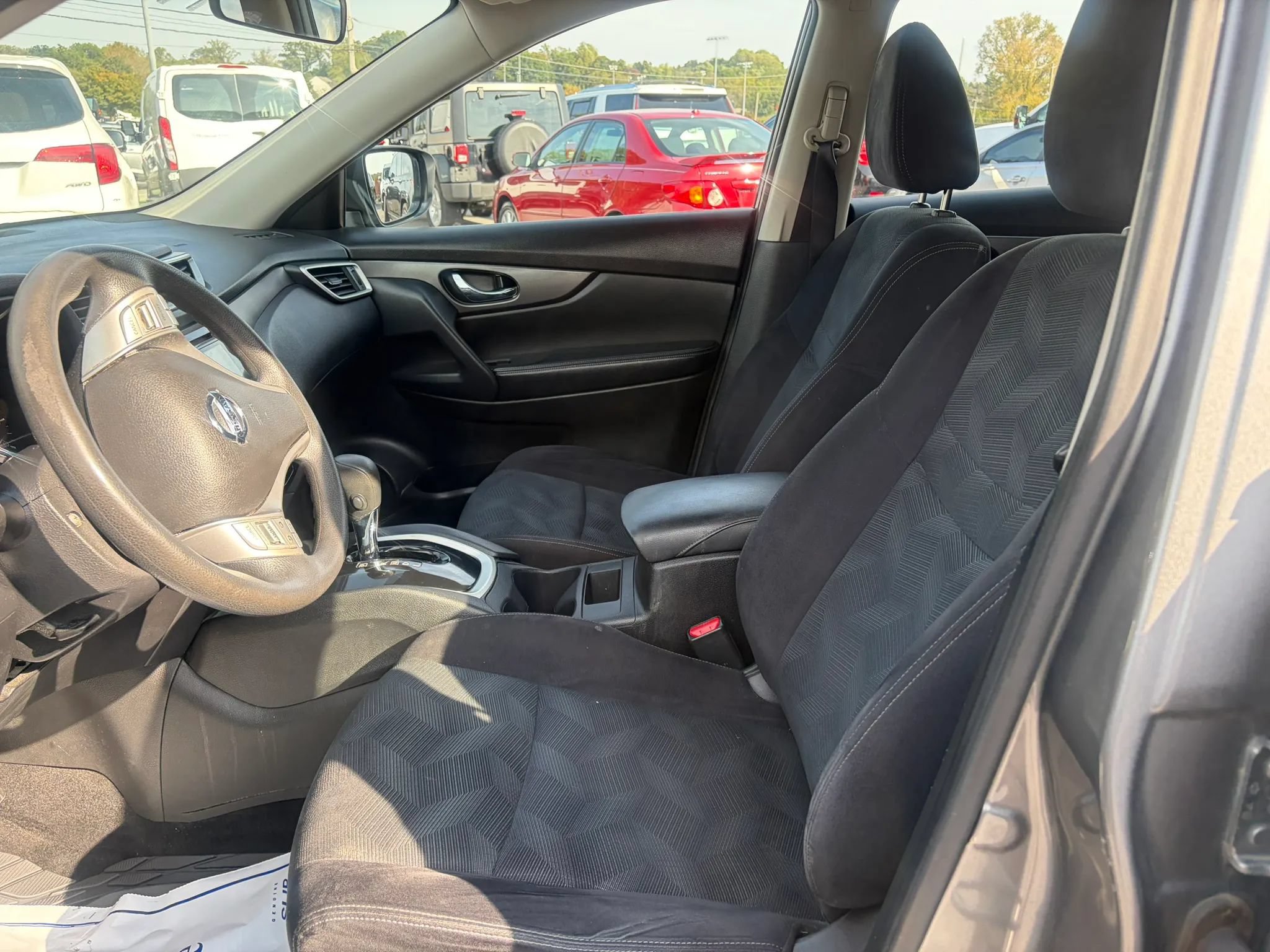 Used 2016 Nissan Rogue S AWD/4WD image 19