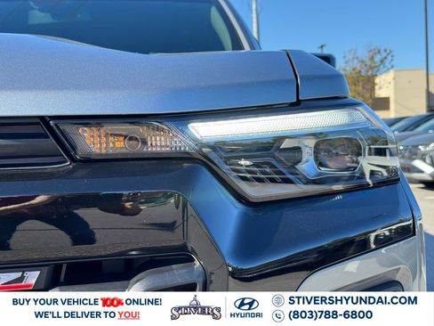 Used 2025 Chevrolet Colorado Z71 w/ Z71 Convenience Package 2 image 11