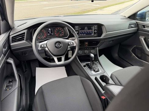 Used 2019 Volkswagen Jetta S w/ Driver Assistance Package image 12