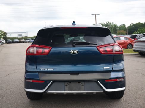 Used 2018 Kia Niro Touring FWD image 4