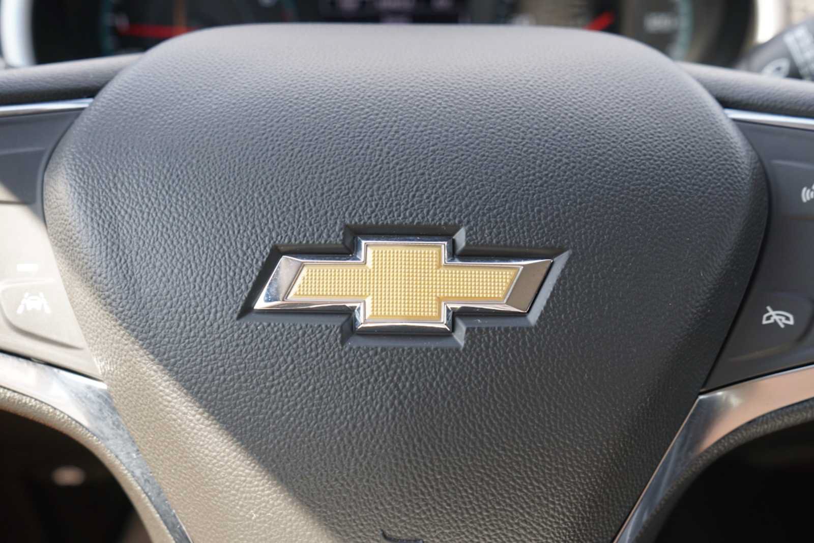 Used 2025 Chevrolet Malibu LT FWD image 13