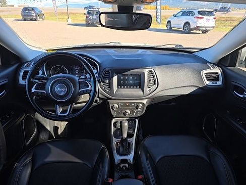 Used 2020 Jeep Compass Latitude image 16