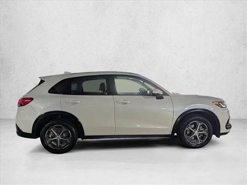 Used 2024 Honda HR-V EX-L image 4