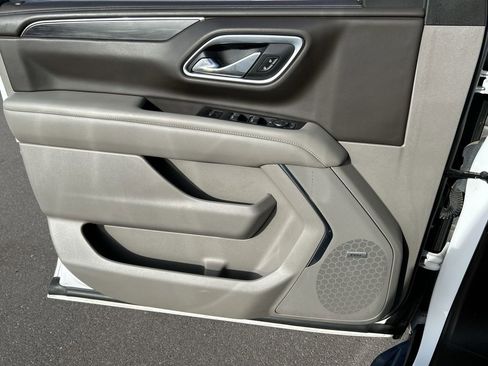 Used 2021 GMC Yukon SLT image 22