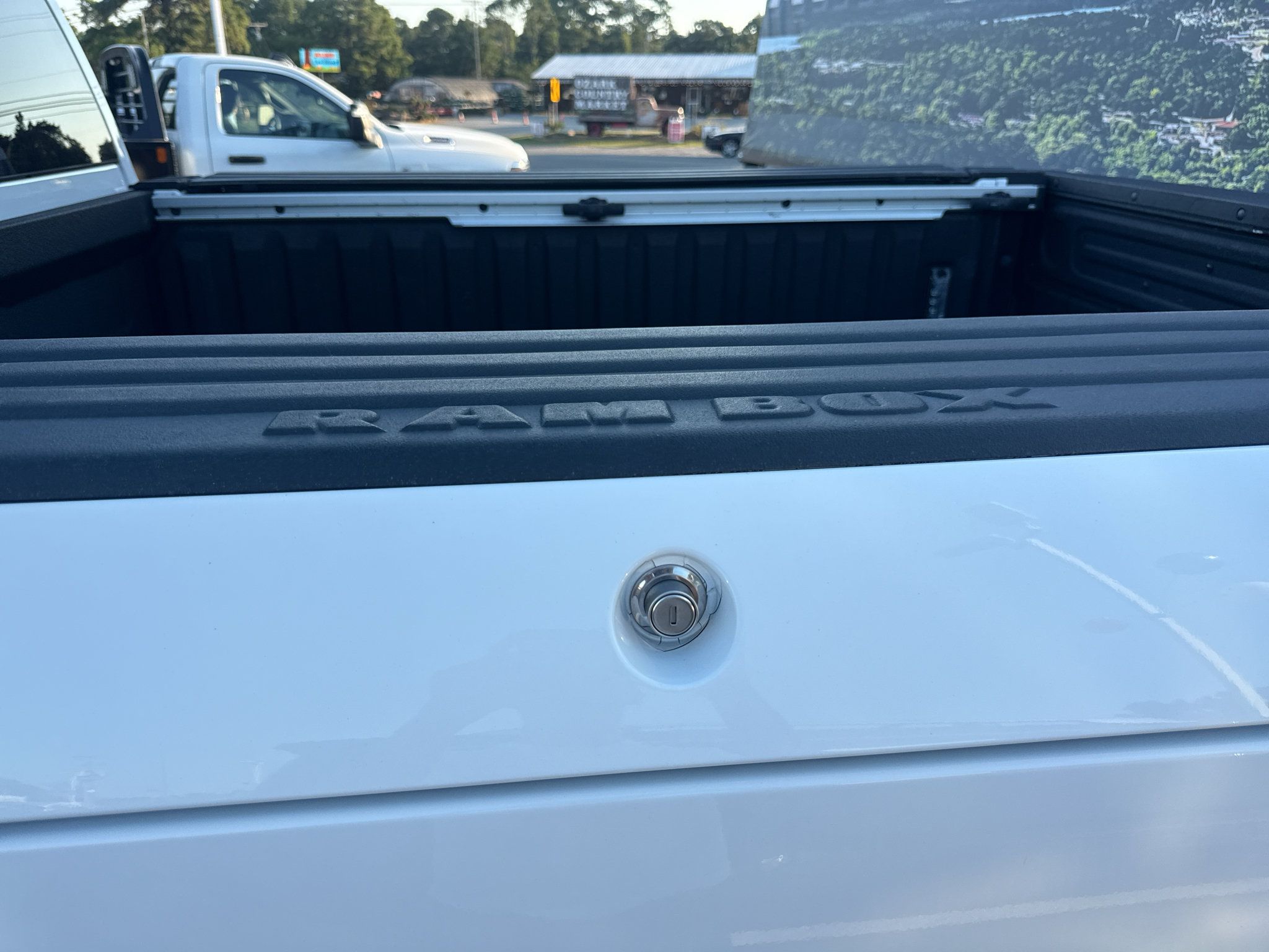 Used 2021 RAM 2500 Laramie w/ Night Edition AWD/4WD image 12